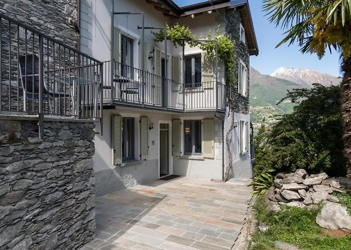 Al Castello - Pool - Direkte Seefront - 12 Gaeste - 4sz - 4 Baeder Rezzonico