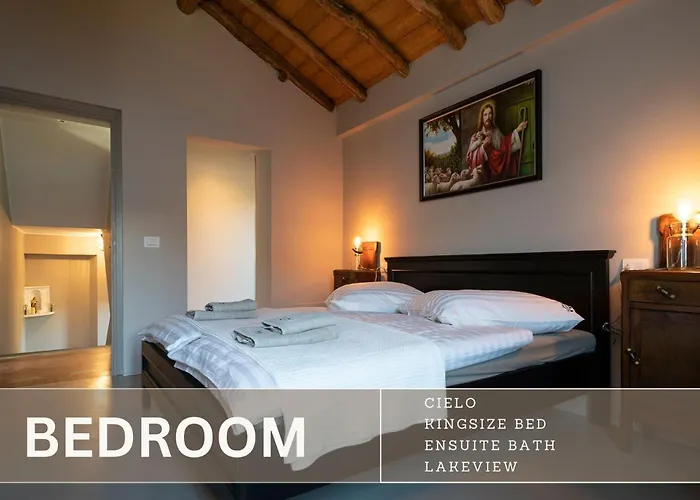 Holiday home Al Castello - Pool - Direkte Seefront - 12 Gaeste - 4sz - 4 Baeder