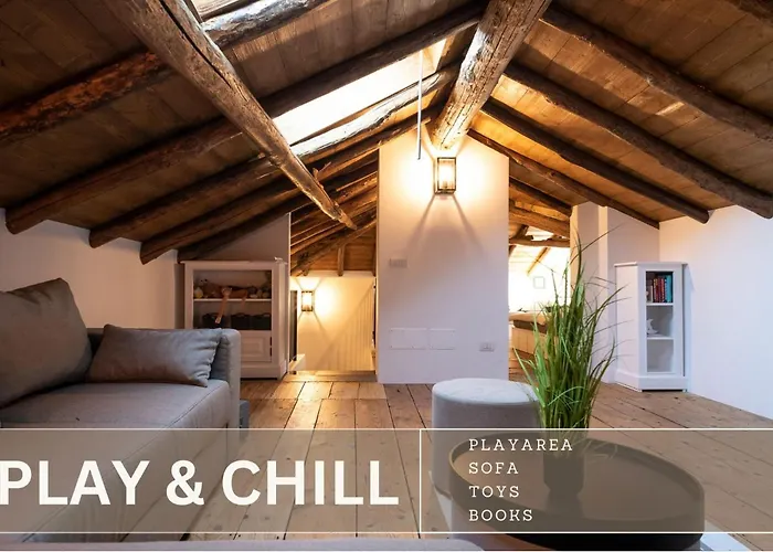 Al Castello - Pool - Direkte Seefront - 12 Gaeste - 4sz - 4 Baeder Holiday home Rezzonico