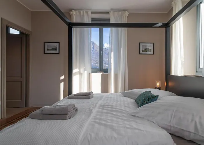 Holiday home Al Castello - Pool - Direkte Seefront - 12 Gaeste - 4sz - 4 Baeder *