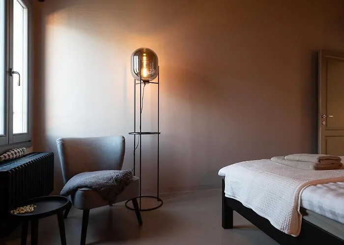 Al Castello - Pool - Direkte Seefront - 12 Gaeste - 4sz - 4 Baeder