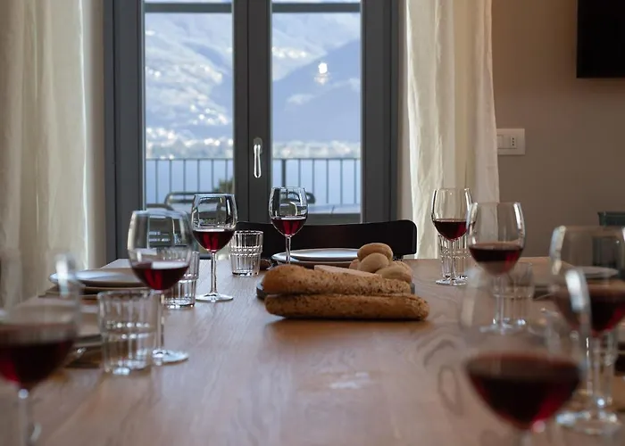 Al Castello - Pool - Direkte Seefront - 12 Gaeste - 4sz - 4 Baeder 度假居 Rezzonico